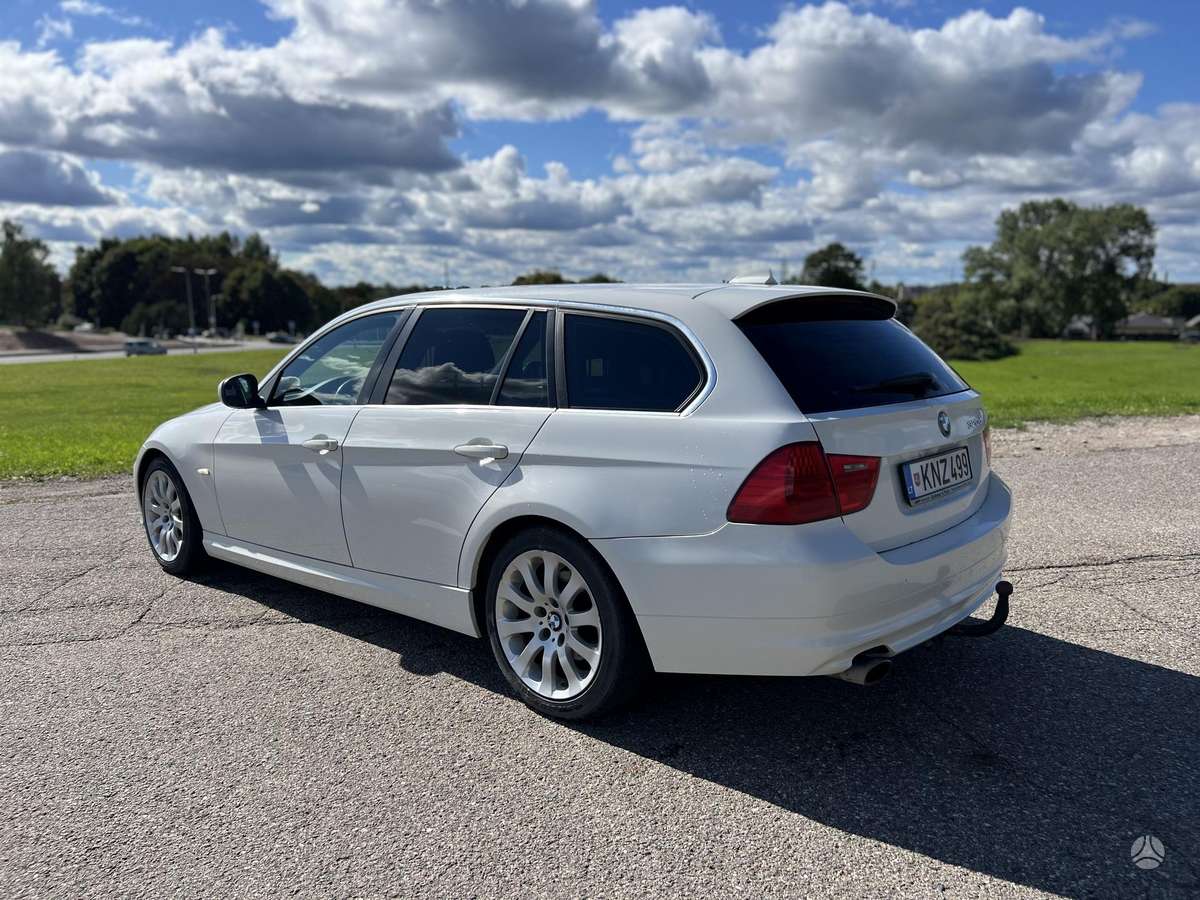 BMW 320, 2.0 l., wagon