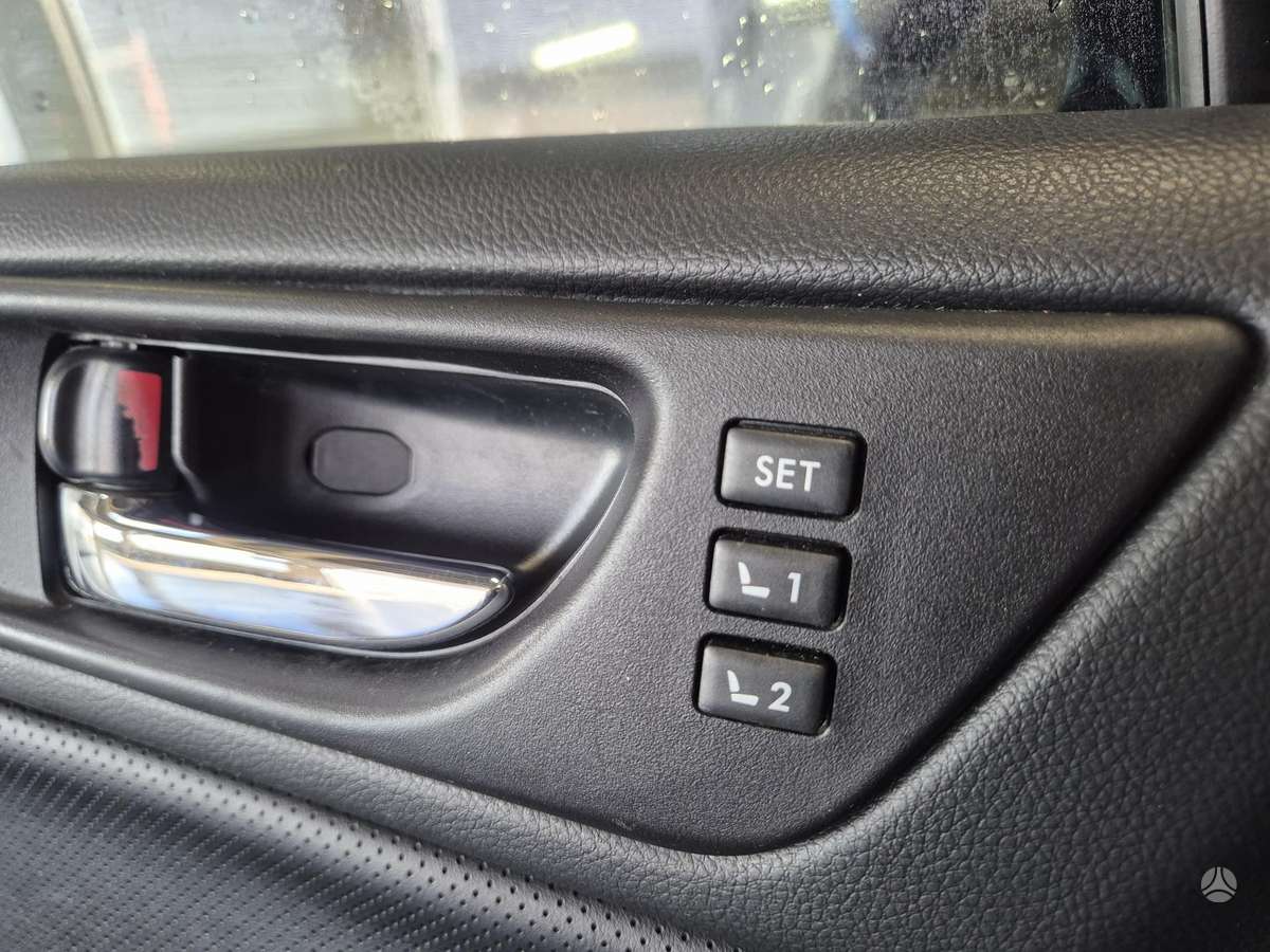 Subaru Outback - 10