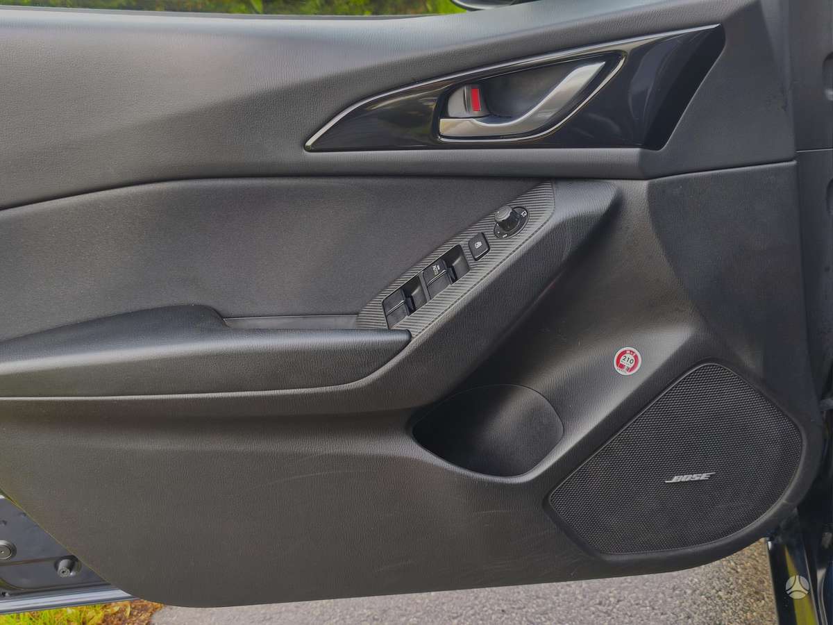 Mazda 3, 2.2 l., hatchback