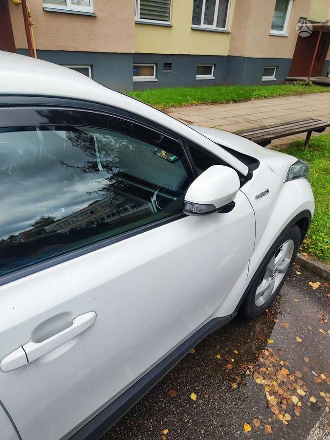 Toyota C-HR - 3