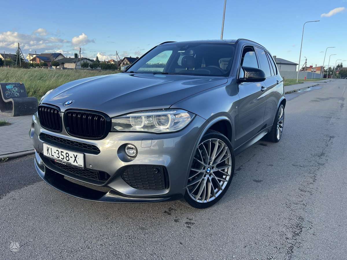 BMW X5, 3.0 l., Минивэн