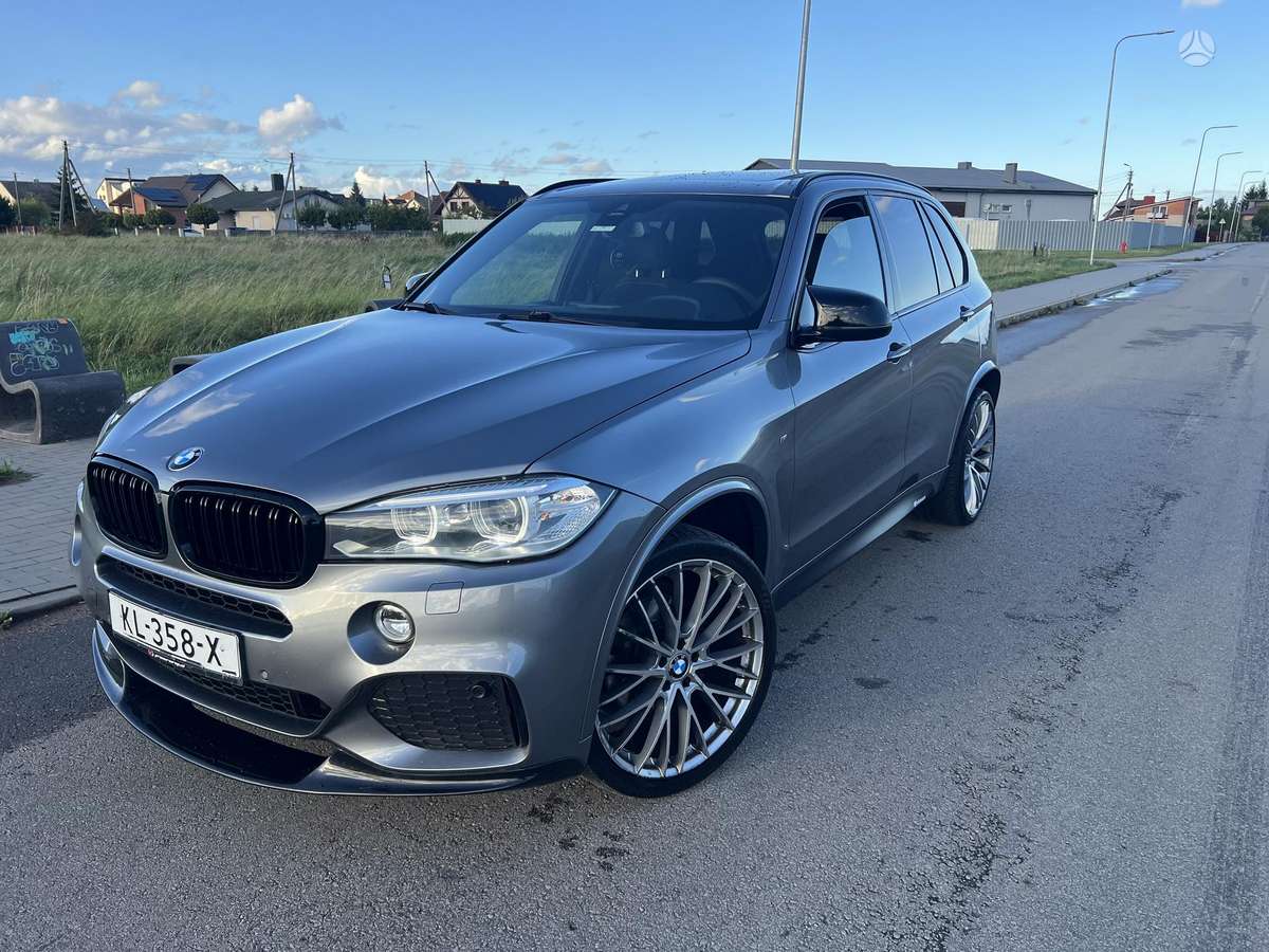 BMW X5, 3.0 l., Минивэн