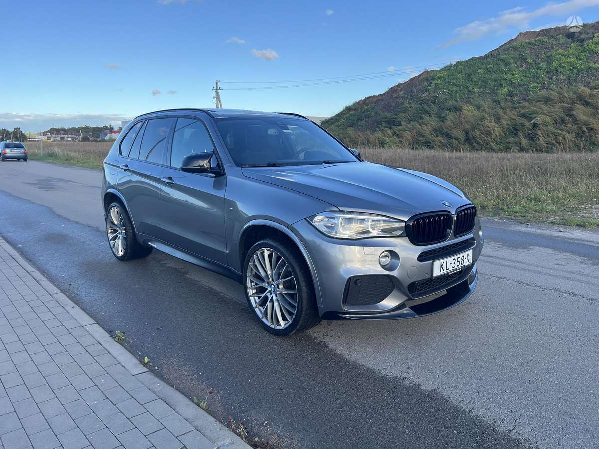 BMW X5, 3.0 l., Минивэн