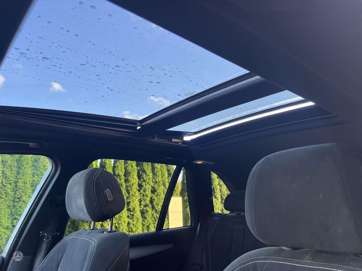 BMW X5, 3.0 l., Минивэн