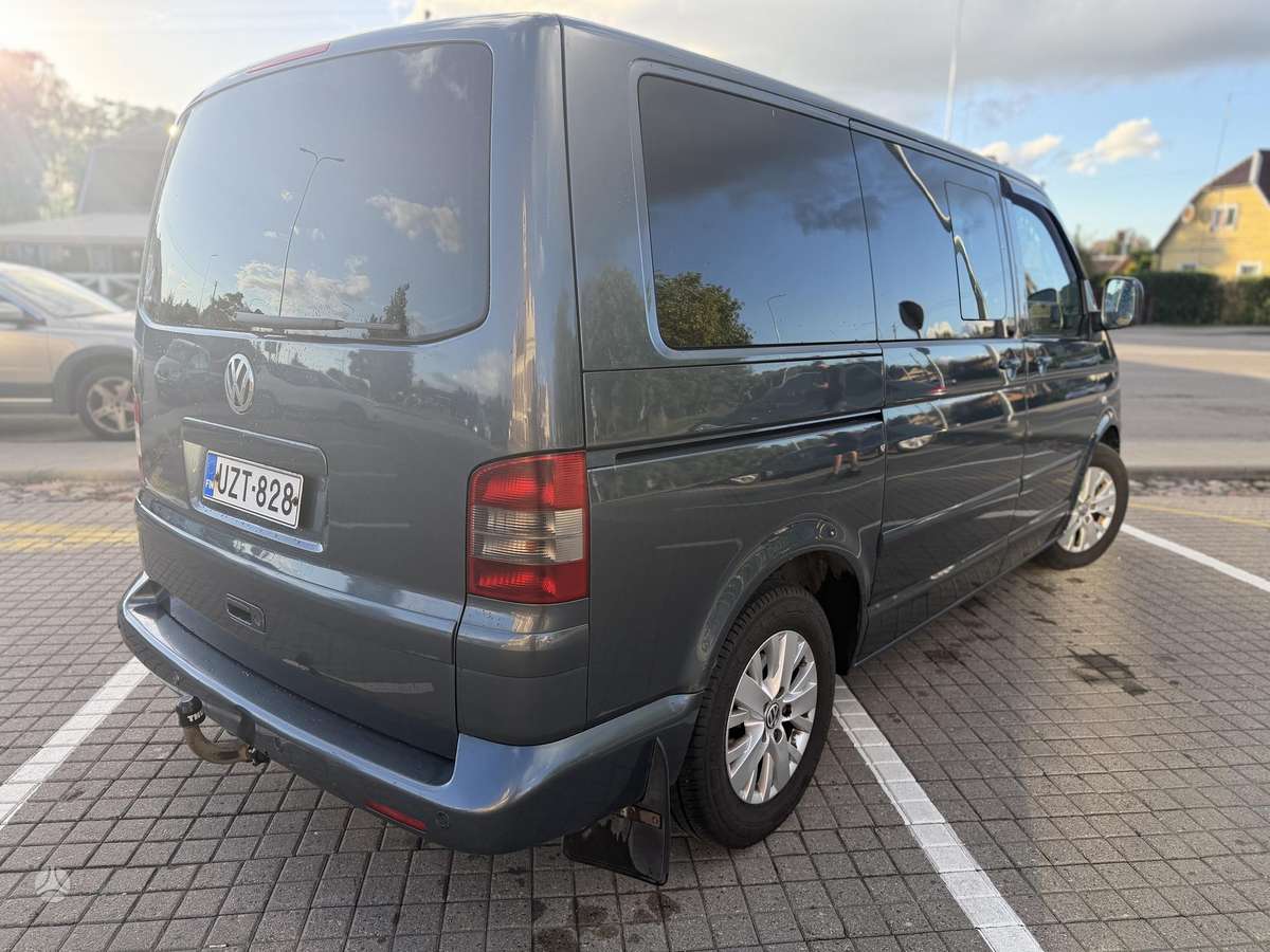 Volkswagen Multivan - 5
