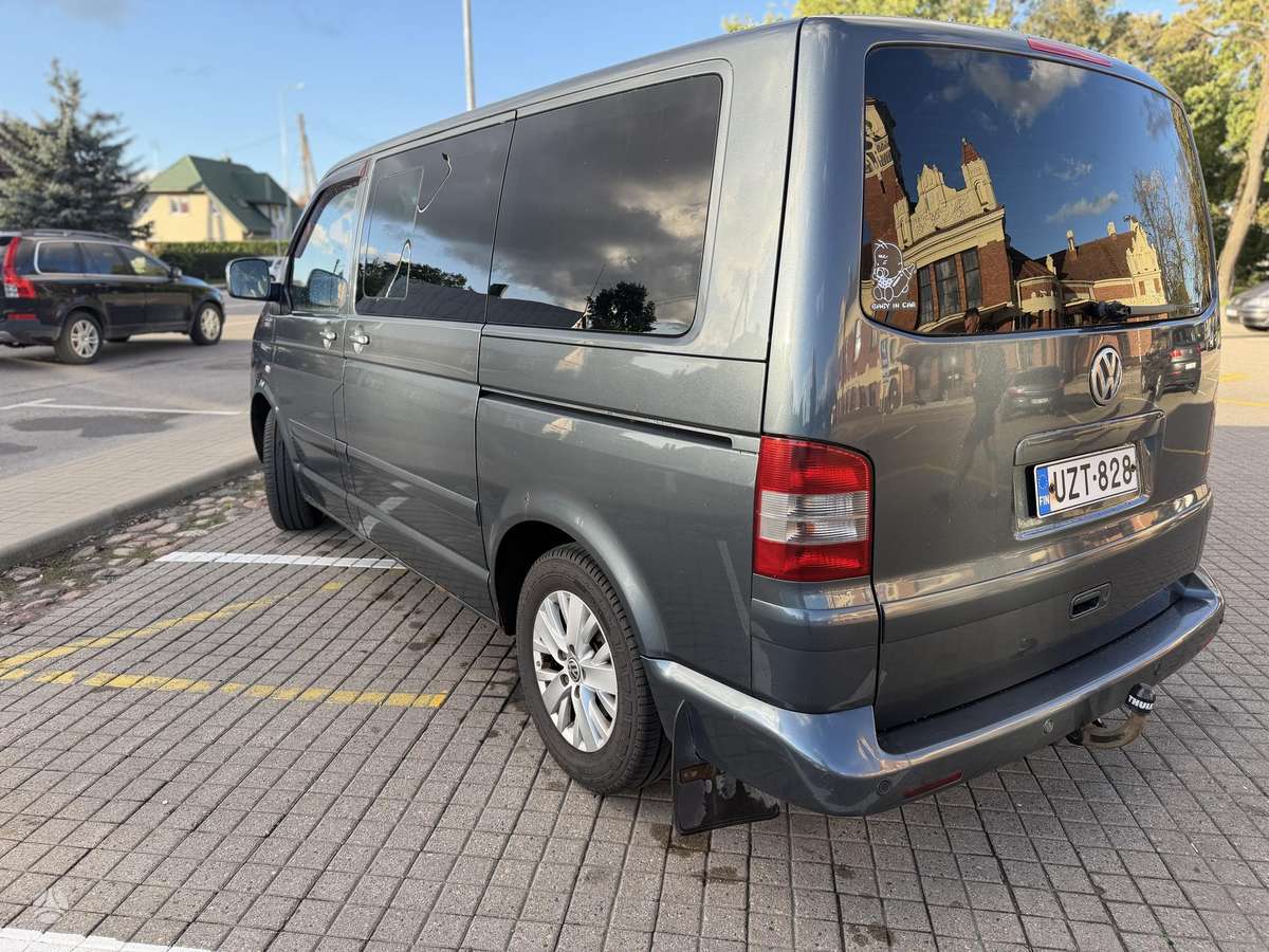 Volkswagen Multivan - 7
