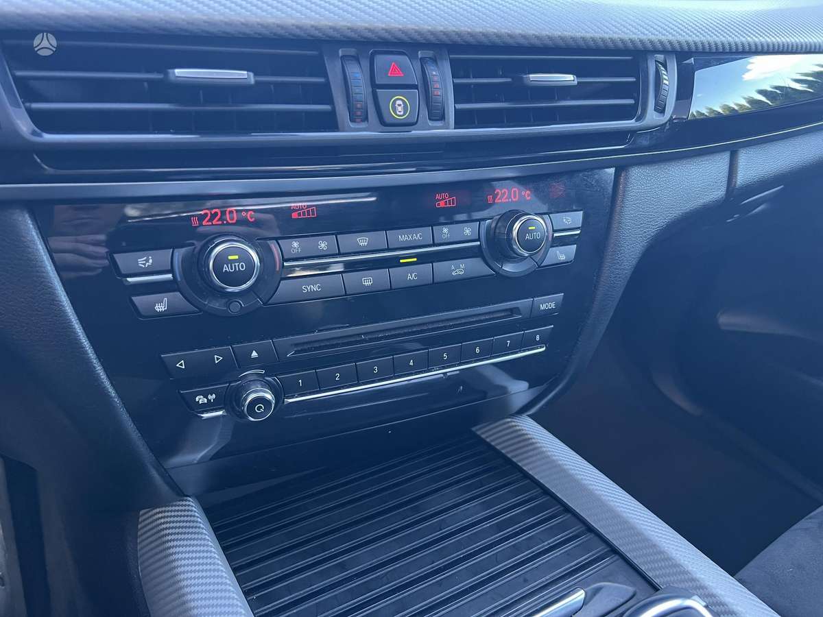 BMW X5, 3.0 l., Минивэн