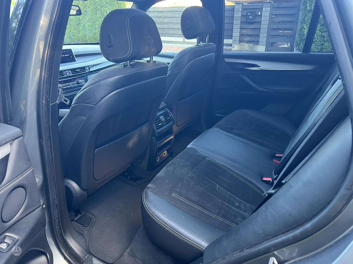 BMW X5, 3.0 l., Минивэн