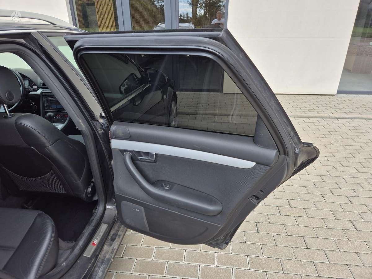Audi A4, 2.5 l., universalas
