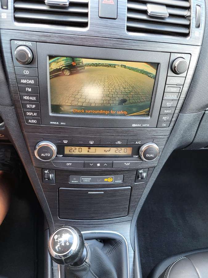 Toyota Avensis - 12