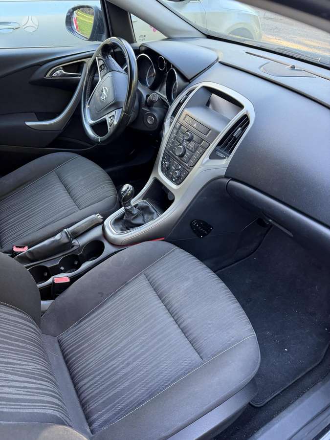 Opel Astra, 1.7 l., hatchback