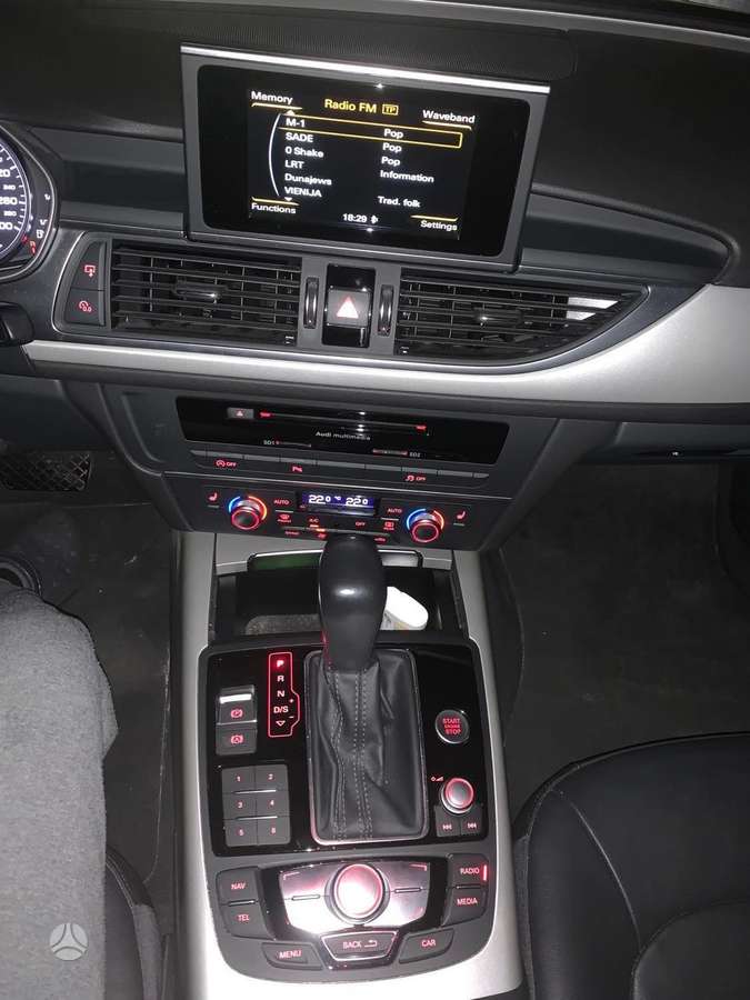 Audi A6, 2.0 l., Седан