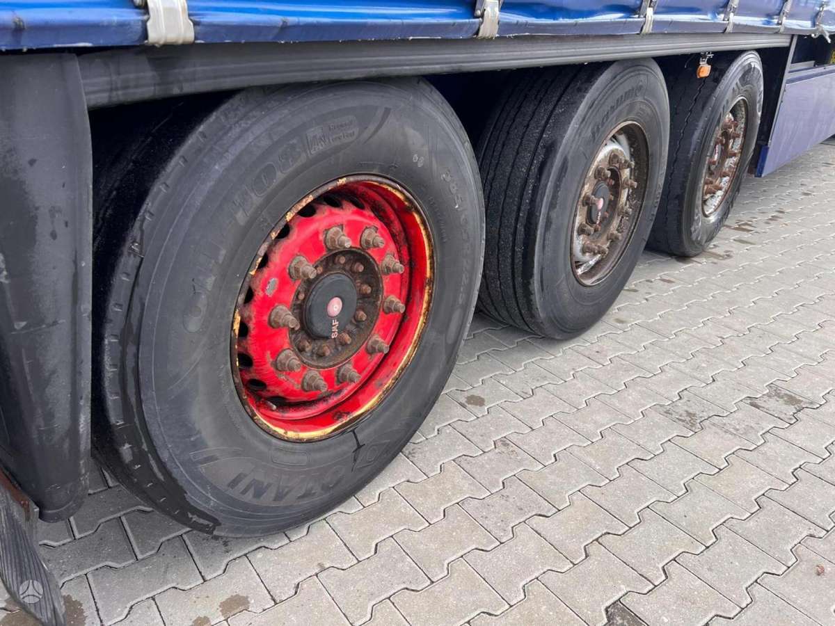 Schmitz SCB*S3T, užuolaidinės / tentinės