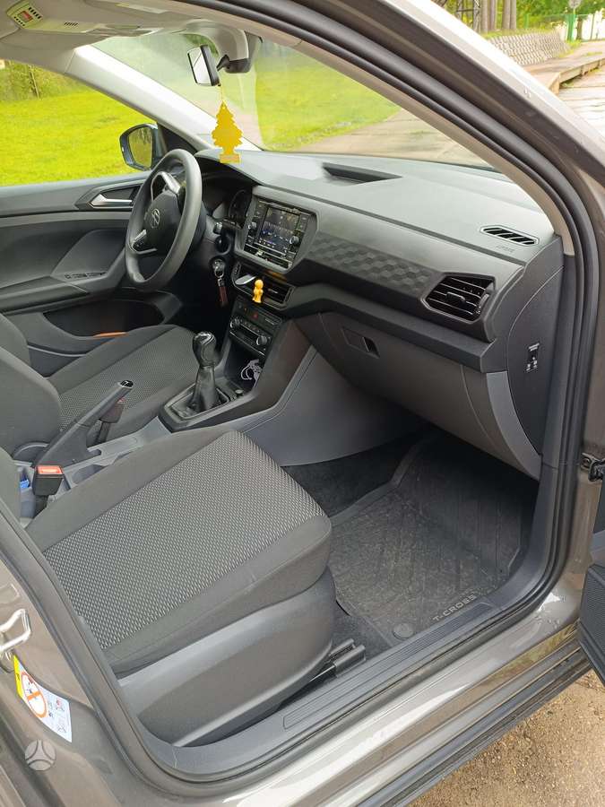 Volkswagen T-Cross - 5