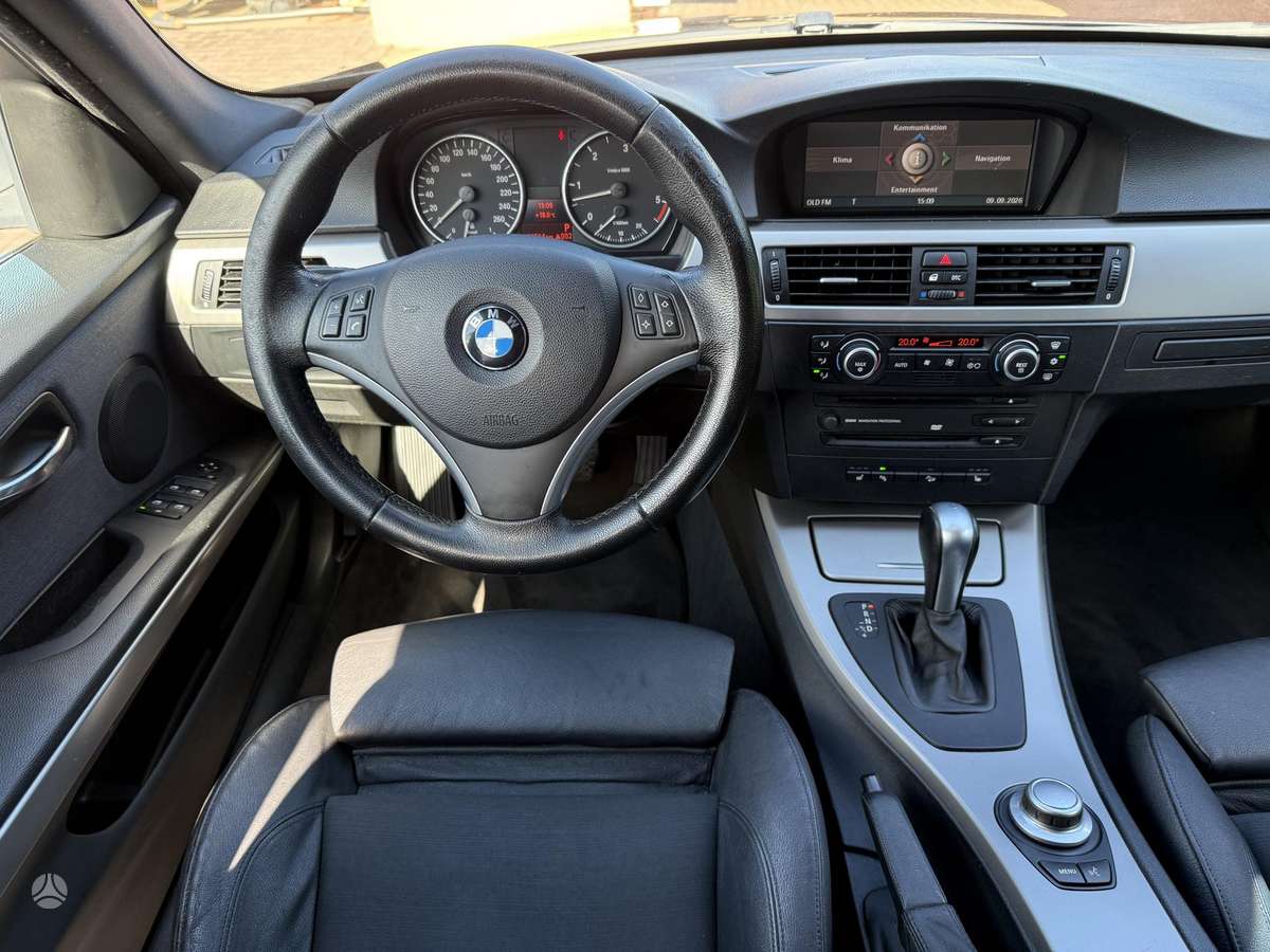 BMW 330, 3.0 l., Универсал
