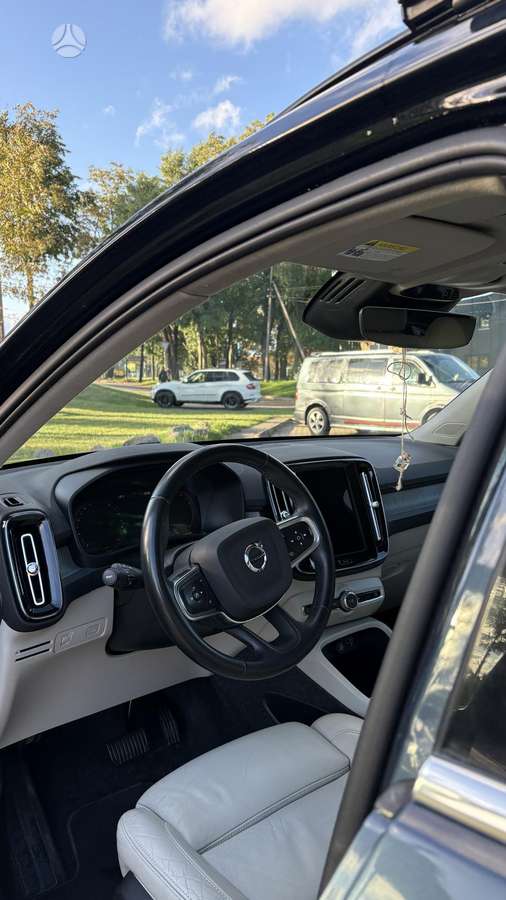 Volvo XC40 - 12