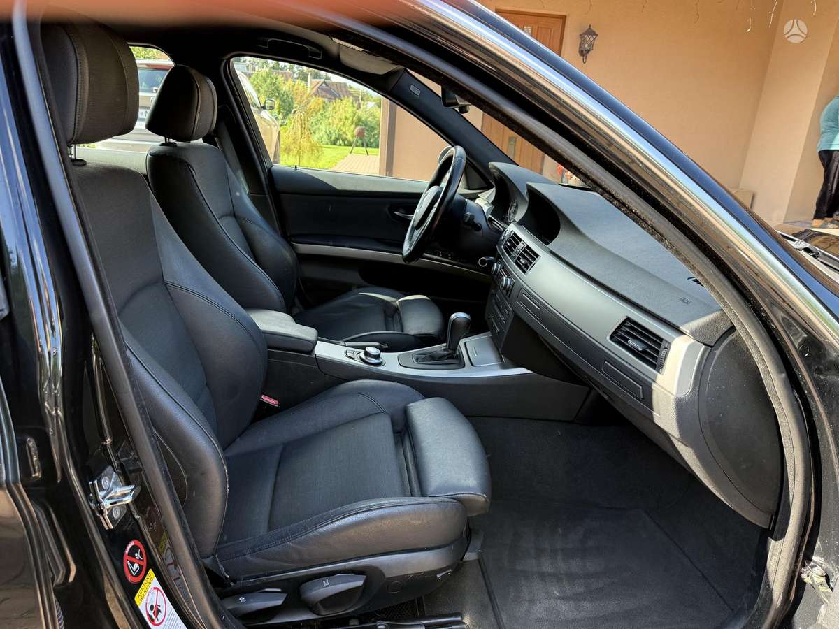 BMW 330, 3.0 l., Универсал