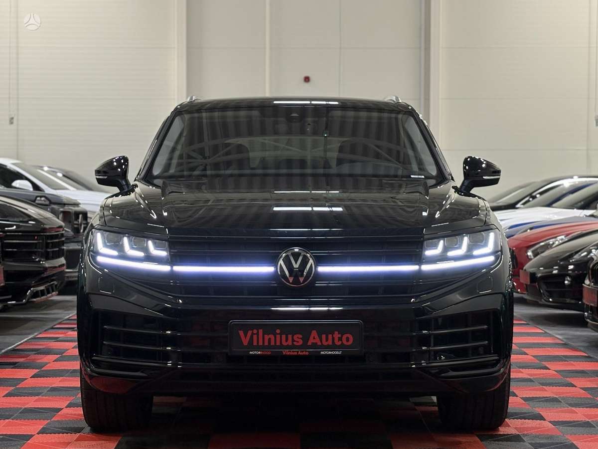 Volkswagen Touareg - 2
