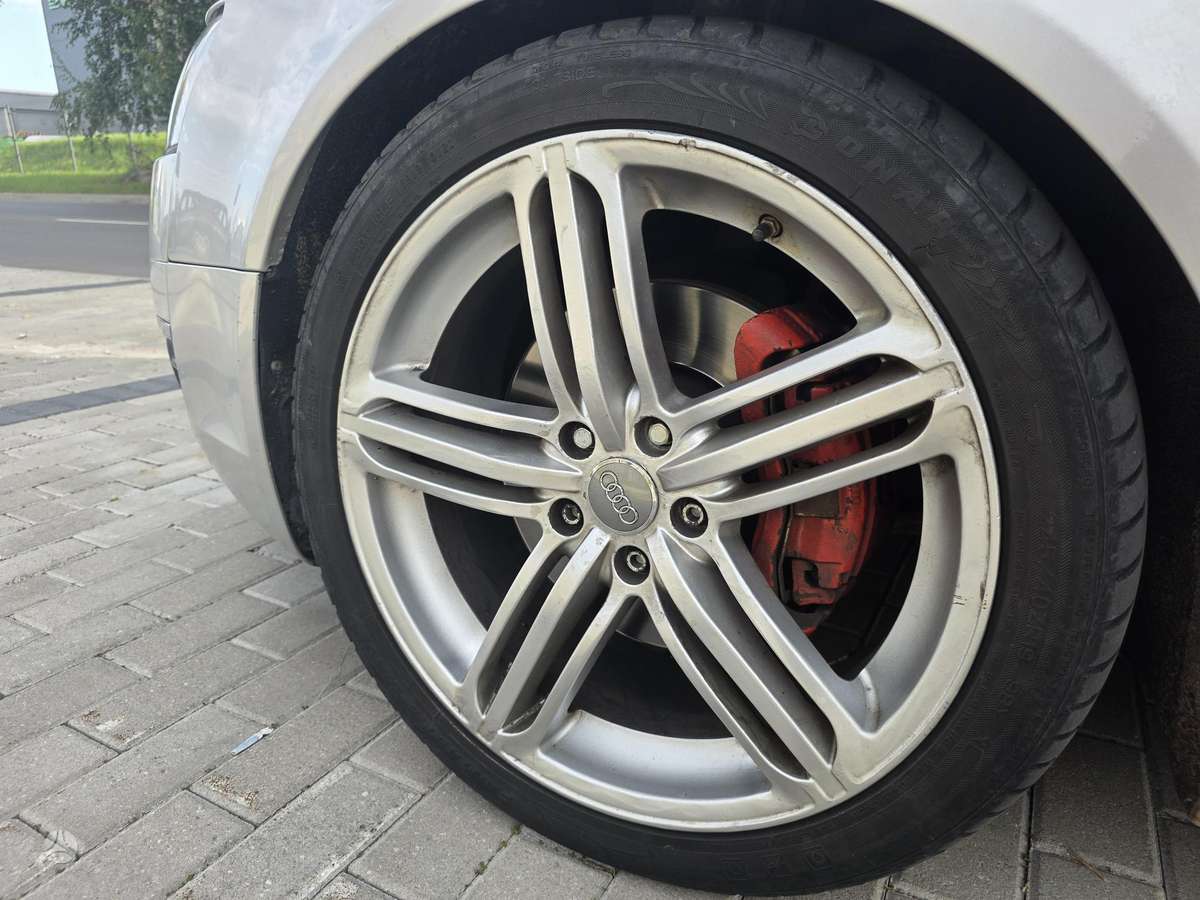 Audi A6, 3.0 l., Седан