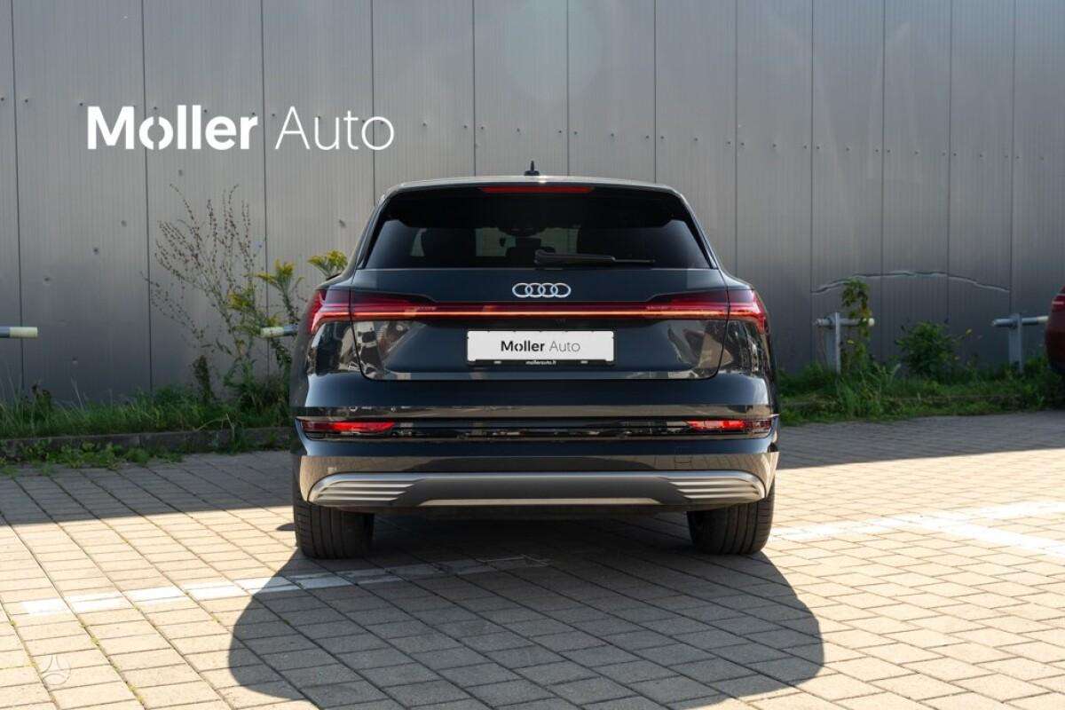 Audi e-tron, visureigis / krosoveris