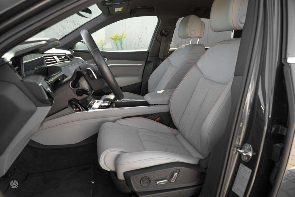 Audi e-tron, visureigis / krosoveris