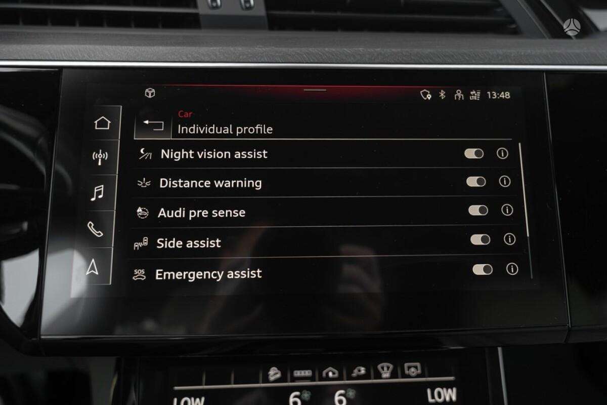 Audi e-tron, visureigis / krosoveris