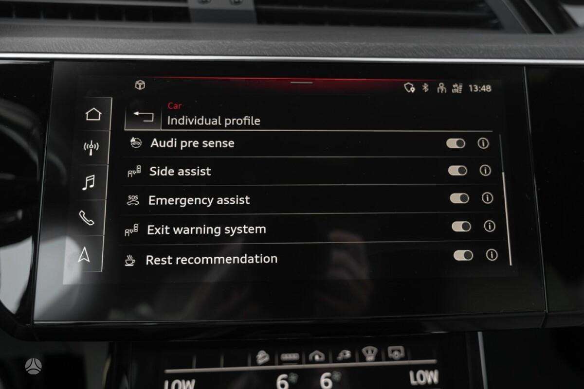 Audi e-tron, visureigis / krosoveris