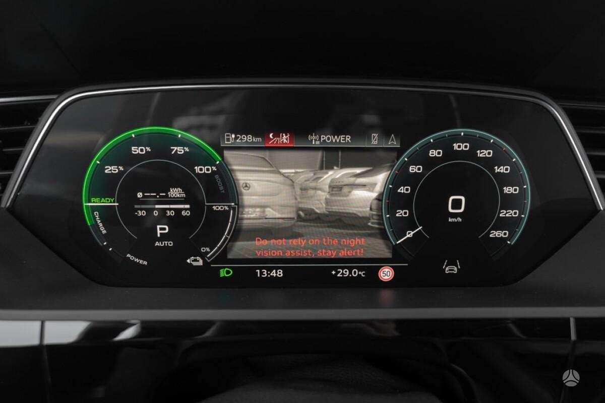 Audi e-tron, visureigis / krosoveris