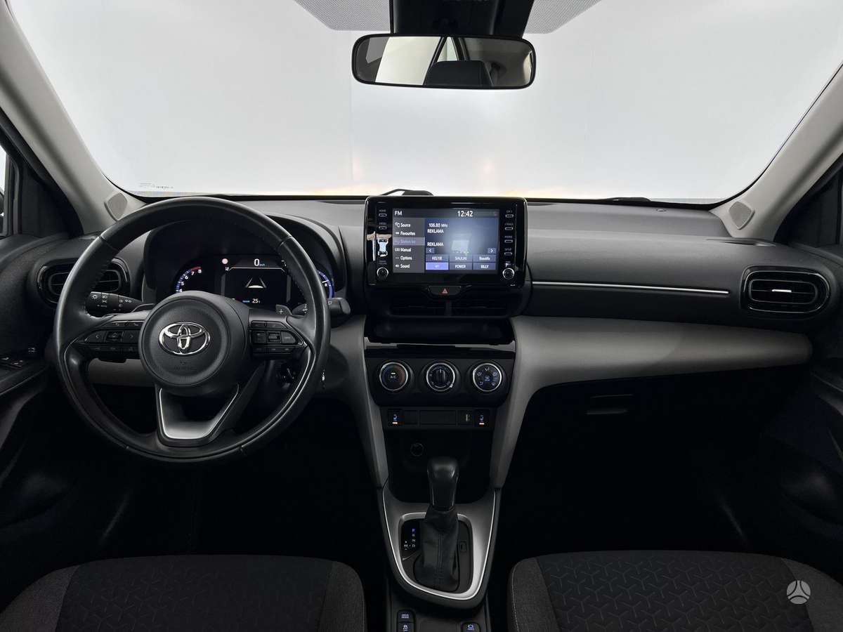 Toyota Yaris Cross - 8