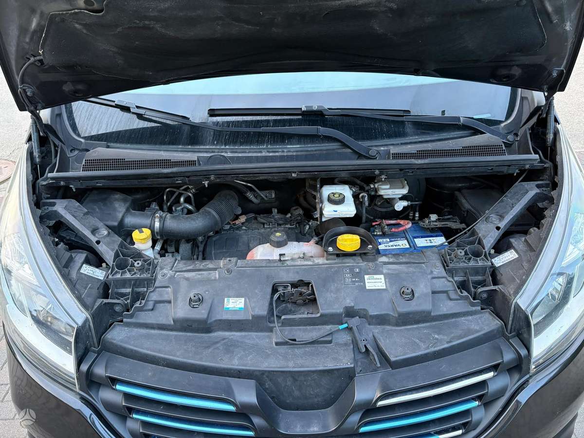 Renault Trafic - 10