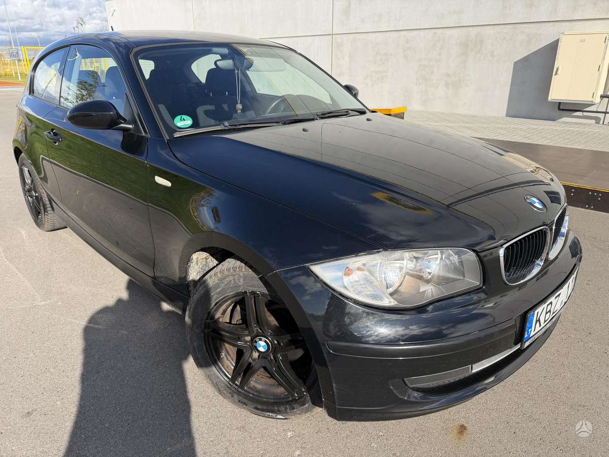 BMW 120, 2.0 l., hatchback