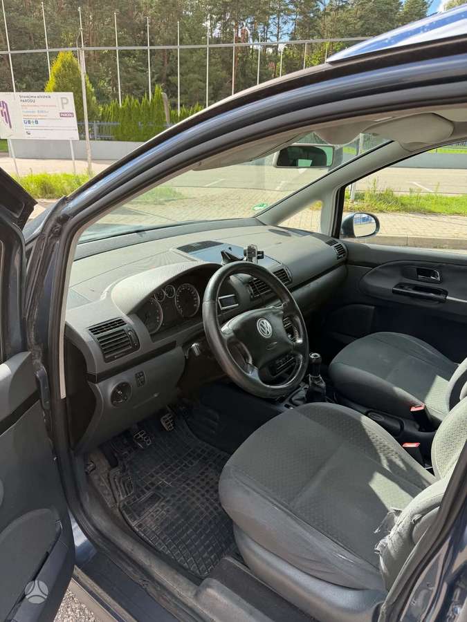 Volkswagen Sharan - 12