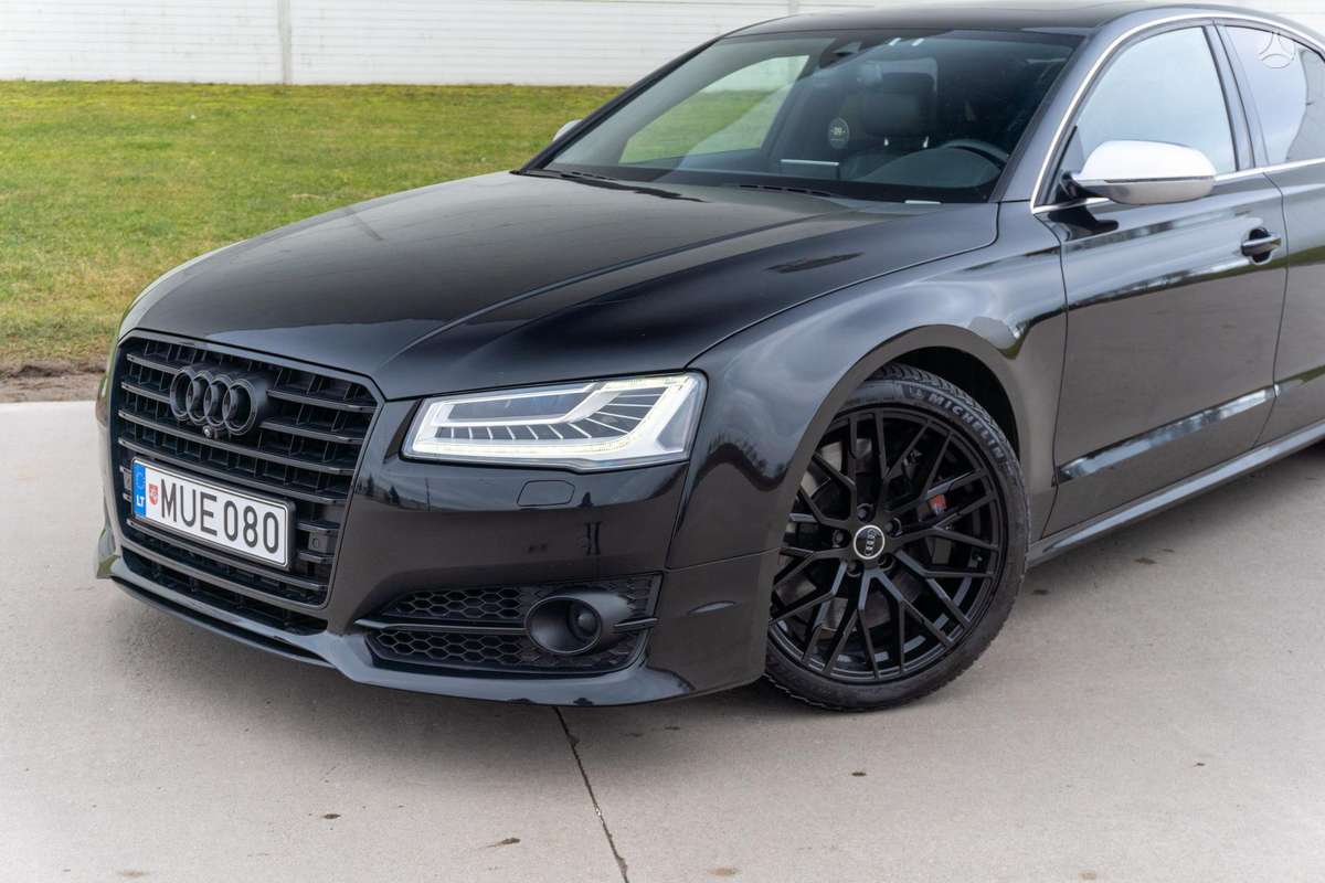 Audi S8, 4.0 l., Седан