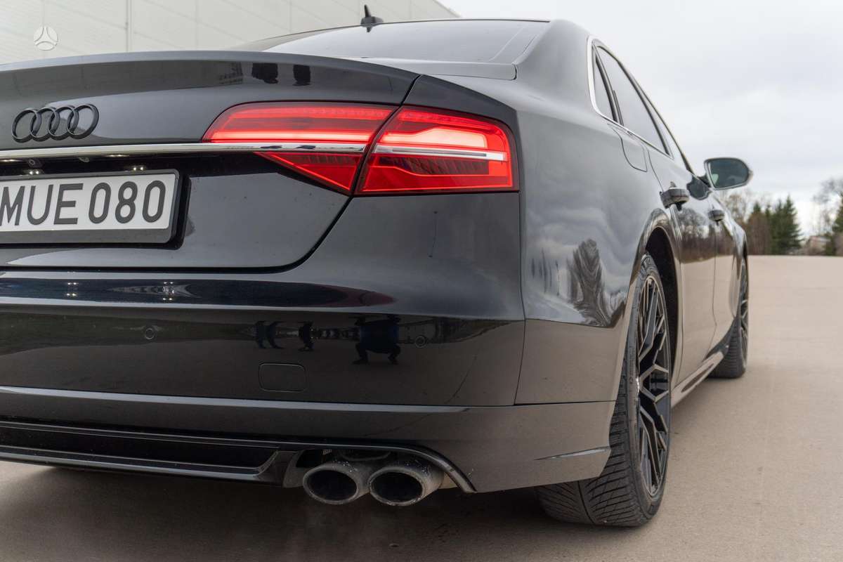 Audi S8, 4.0 l., Седан