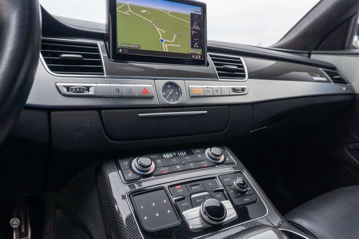 Audi S8, 4.0 l., Седан