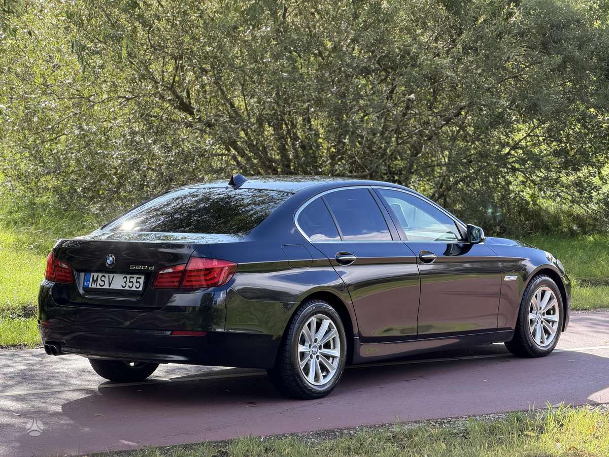 BMW 520, 2.0 l., Седан