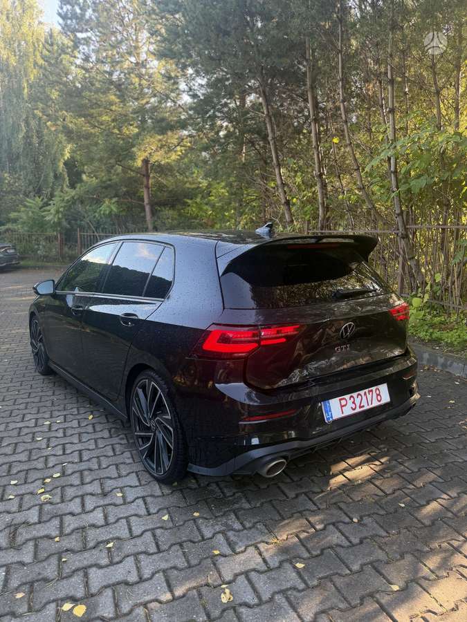 Volkswagen Golf - 4