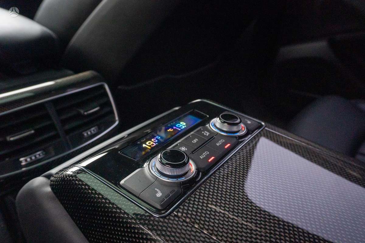 Audi S8, 4.0 l., Седан