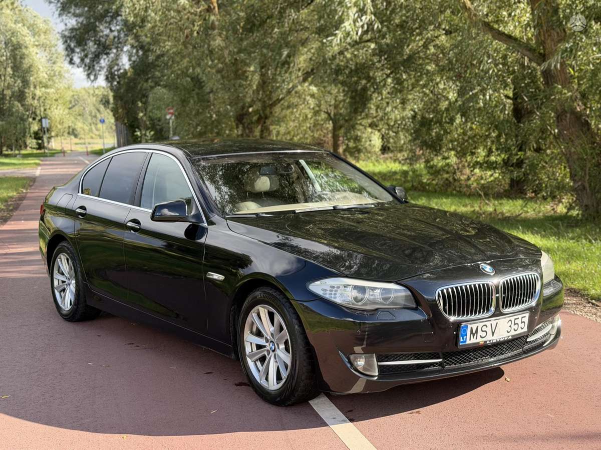 BMW 520, 2.0 l., Седан