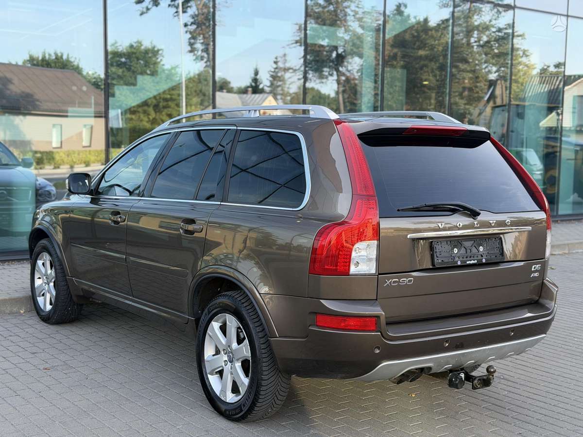 Volvo XC90 - 9