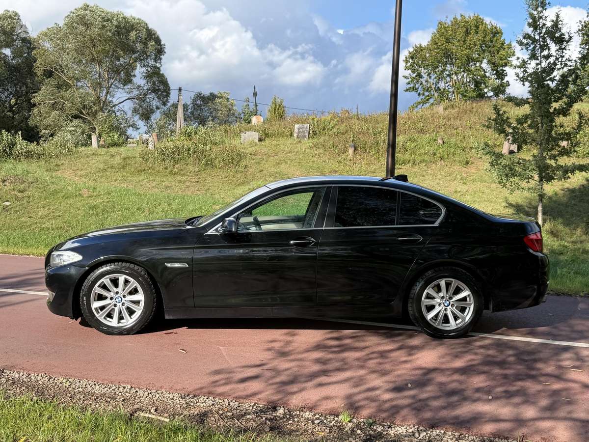 BMW 520, 2.0 l., Седан
