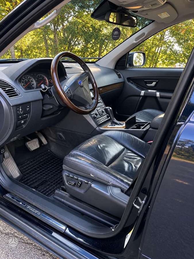 Volvo XC90 - 5