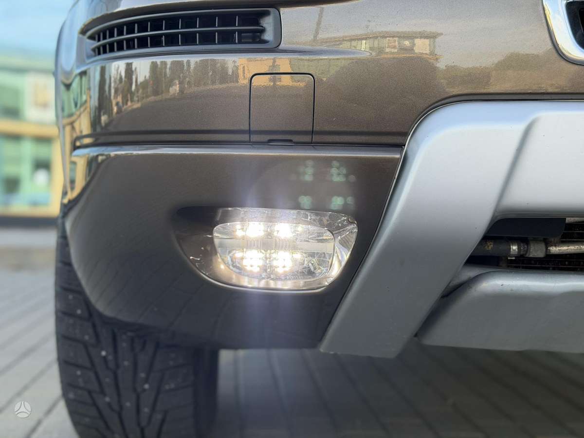 Volvo XC90, 2.4 l., off-road / crossover