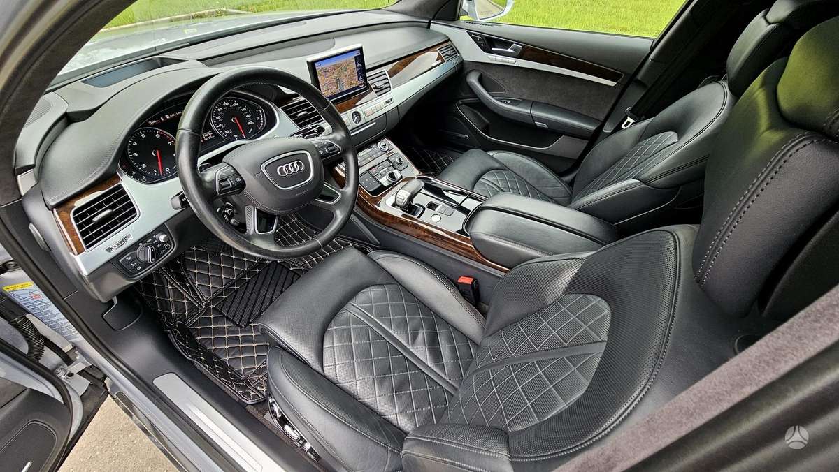 Audi A8, 4.0 l., saloon / sedan