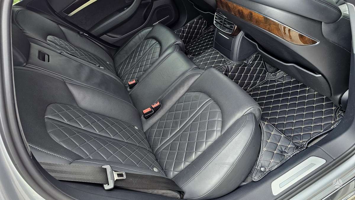 Audi A8, 4.0 l., saloon / sedan