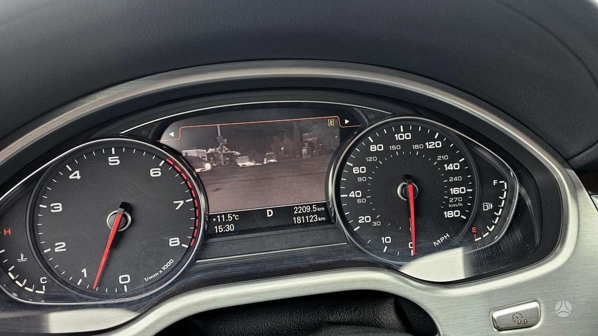 Audi A8, 4.0 l., saloon / sedan