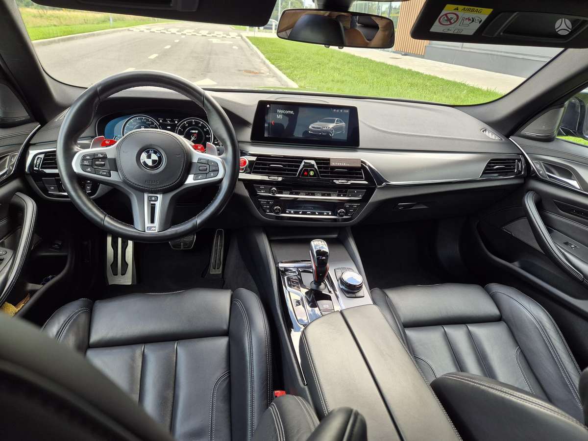 BMW M5, 4.4 l., Седан