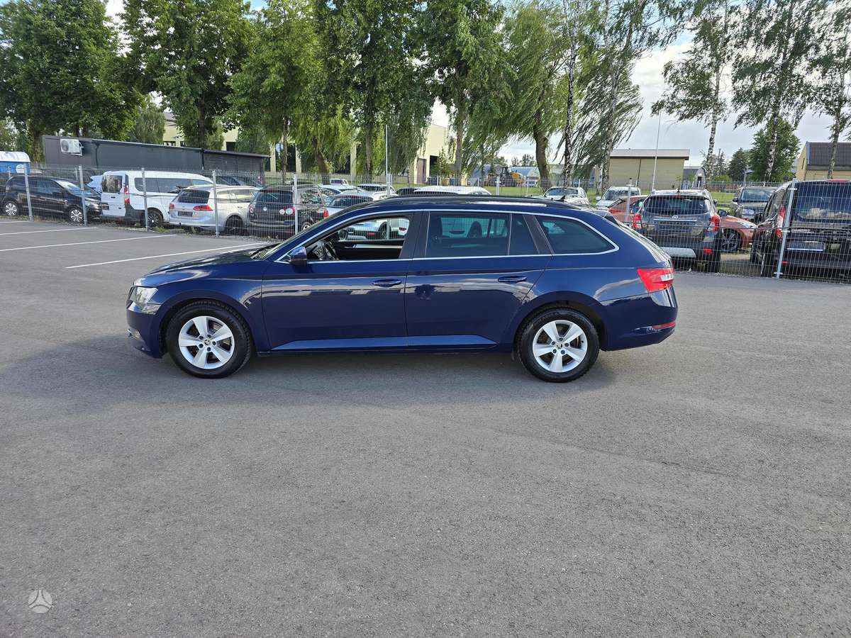 Škoda Superb - 8
