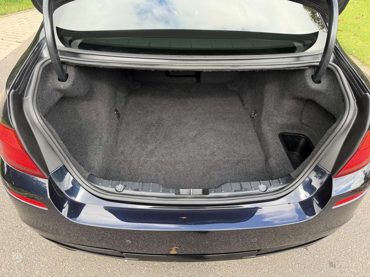 BMW 535, 3.0 l., Седан
