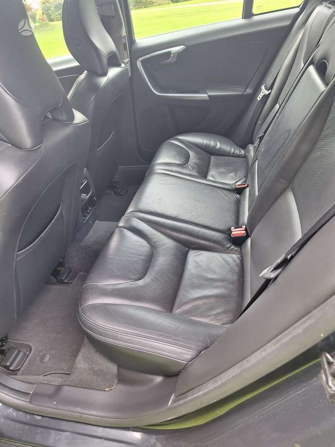 Volvo V60, 2.0 l., Универсал